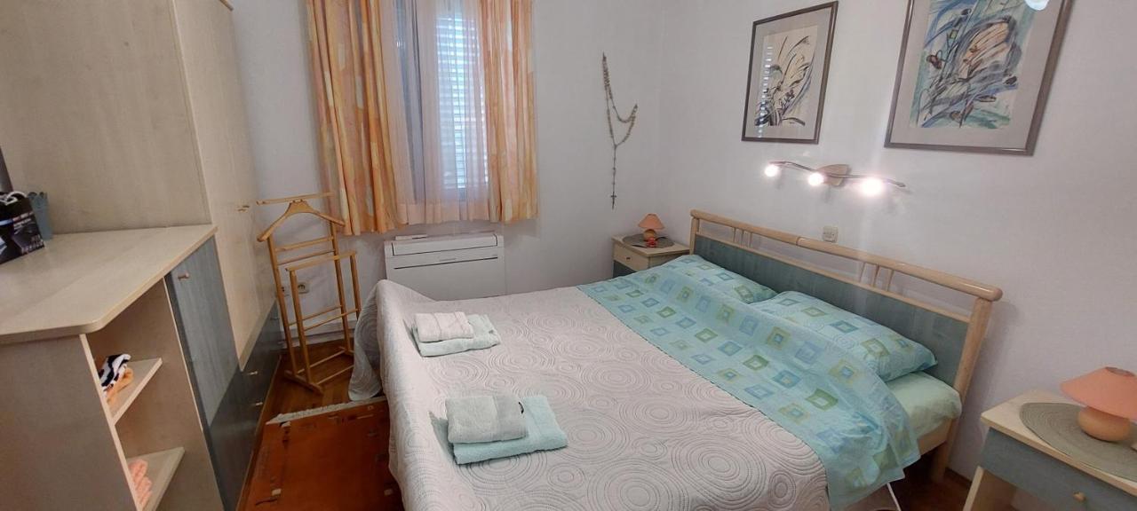 Holiday House "Lea" Lukoran ภายนอก รูปภาพ
